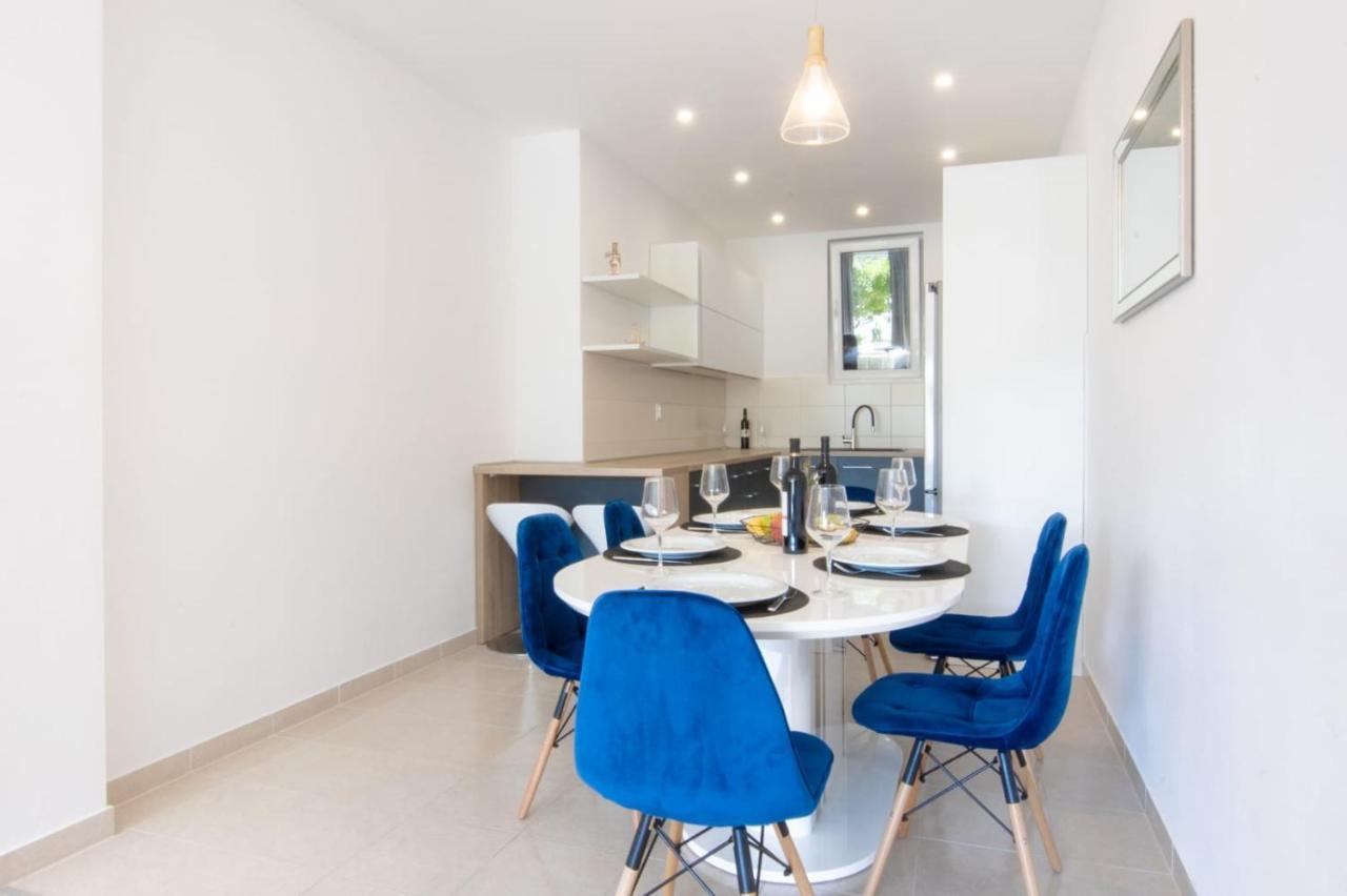 Apartment Cvita Free Beach Parking มาคาร์สกา ภายนอก รูปภาพ