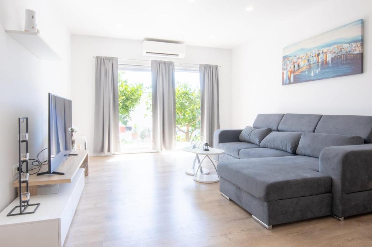 Apartment Cvita Free Beach Parking มาคาร์สกา ภายนอก รูปภาพ
