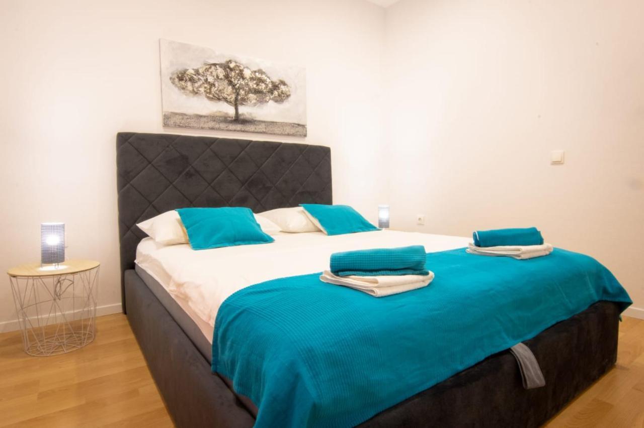 Apartment Cvita Free Beach Parking มาคาร์สกา ภายนอก รูปภาพ